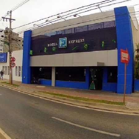 Hotel Express - Leva E Busca No Aeroporto Gratis 24 Horas Várzea Grande Екстериор снимка