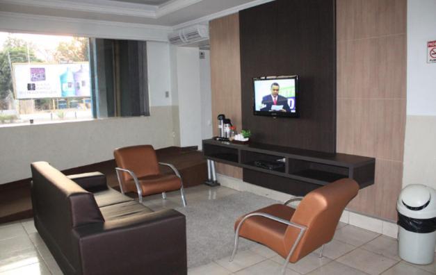 Hotel Express - Leva E Busca No Aeroporto Gratis 24 Horas Várzea Grande Екстериор снимка