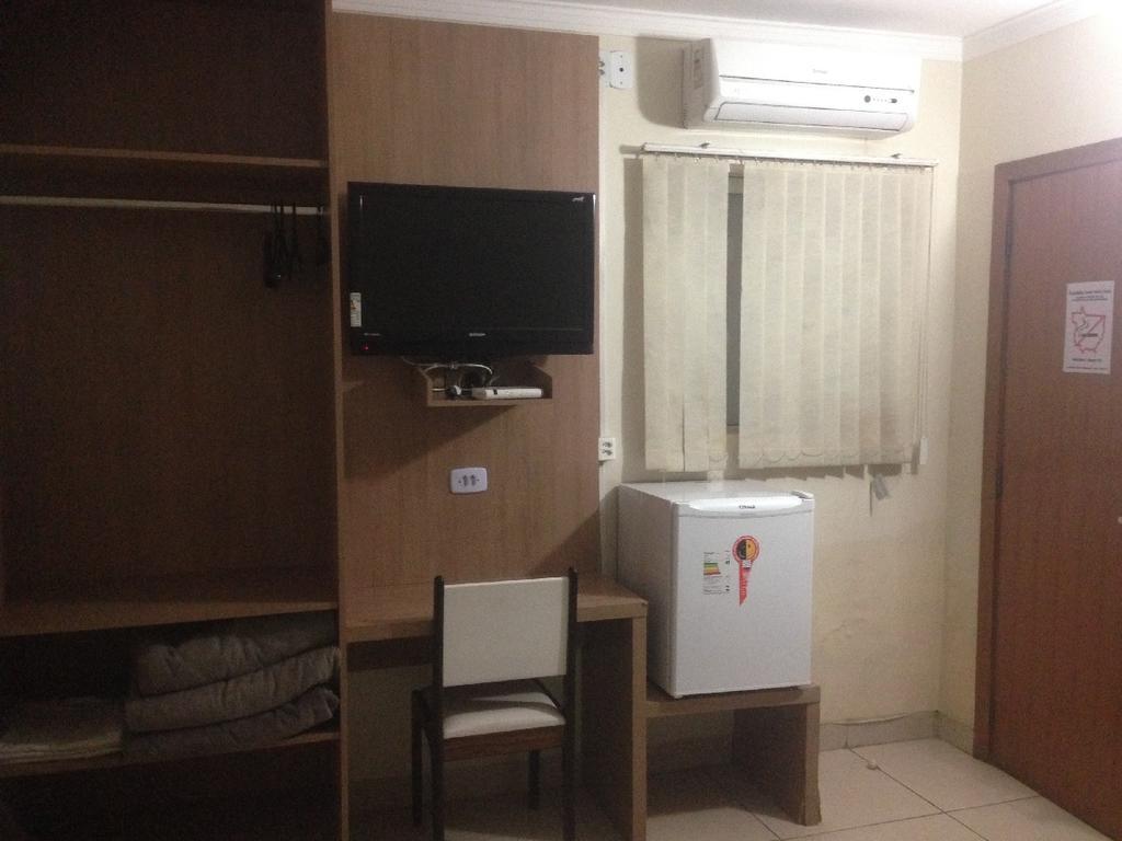Hotel Express - Leva E Busca No Aeroporto Gratis 24 Horas Várzea Grande Екстериор снимка